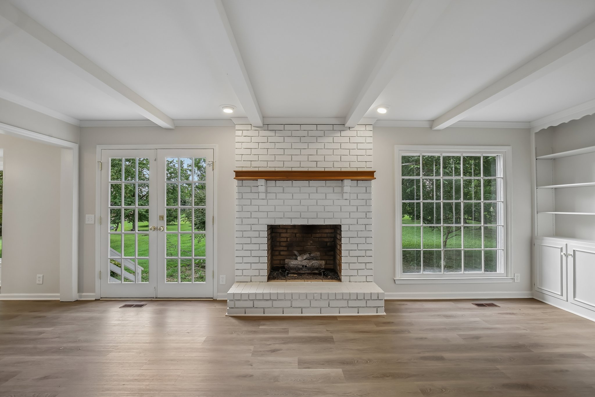 Shawnee Dr-S1407-013.jpg