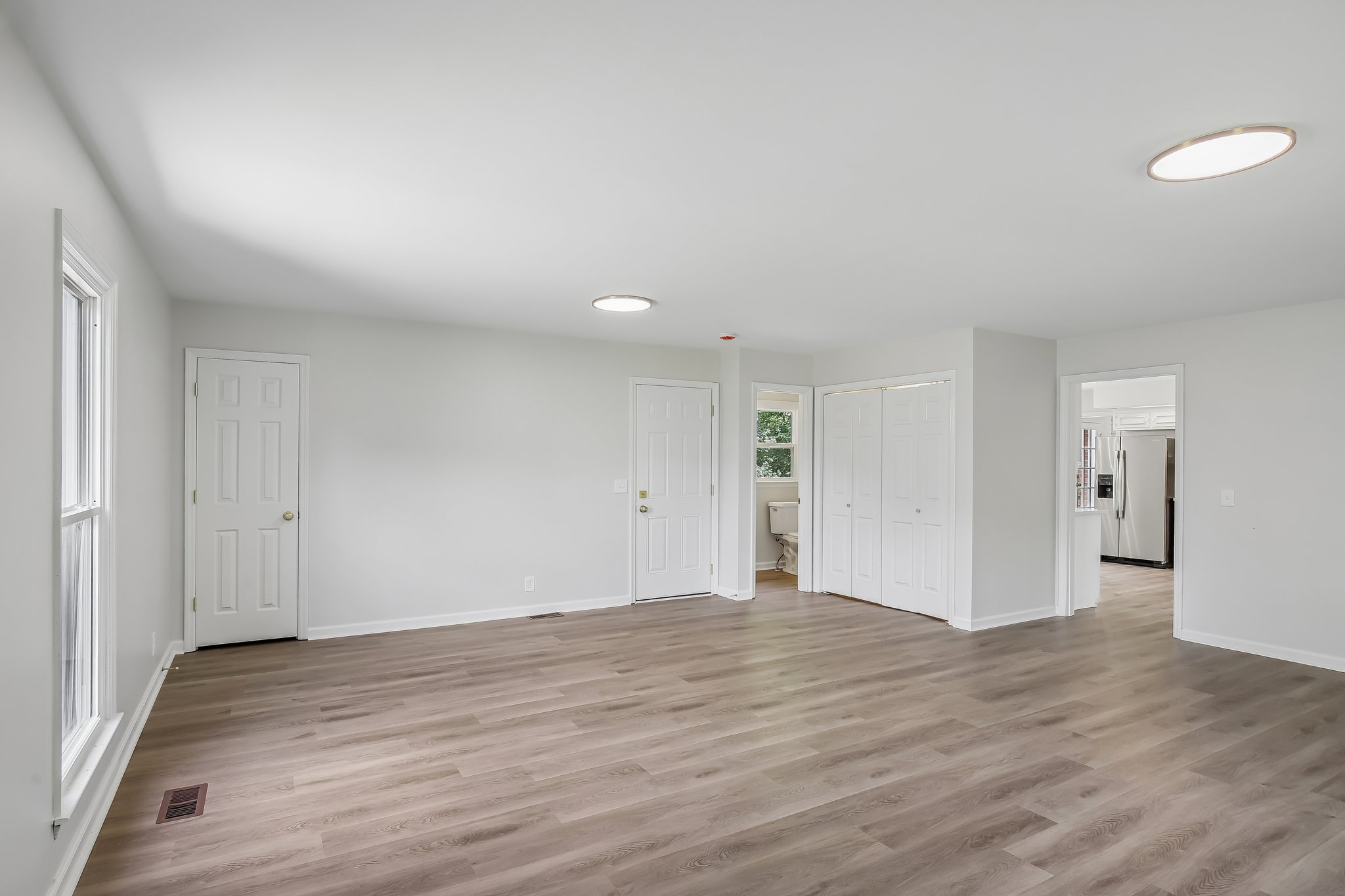 Shawnee Dr-S1407-040.jpg