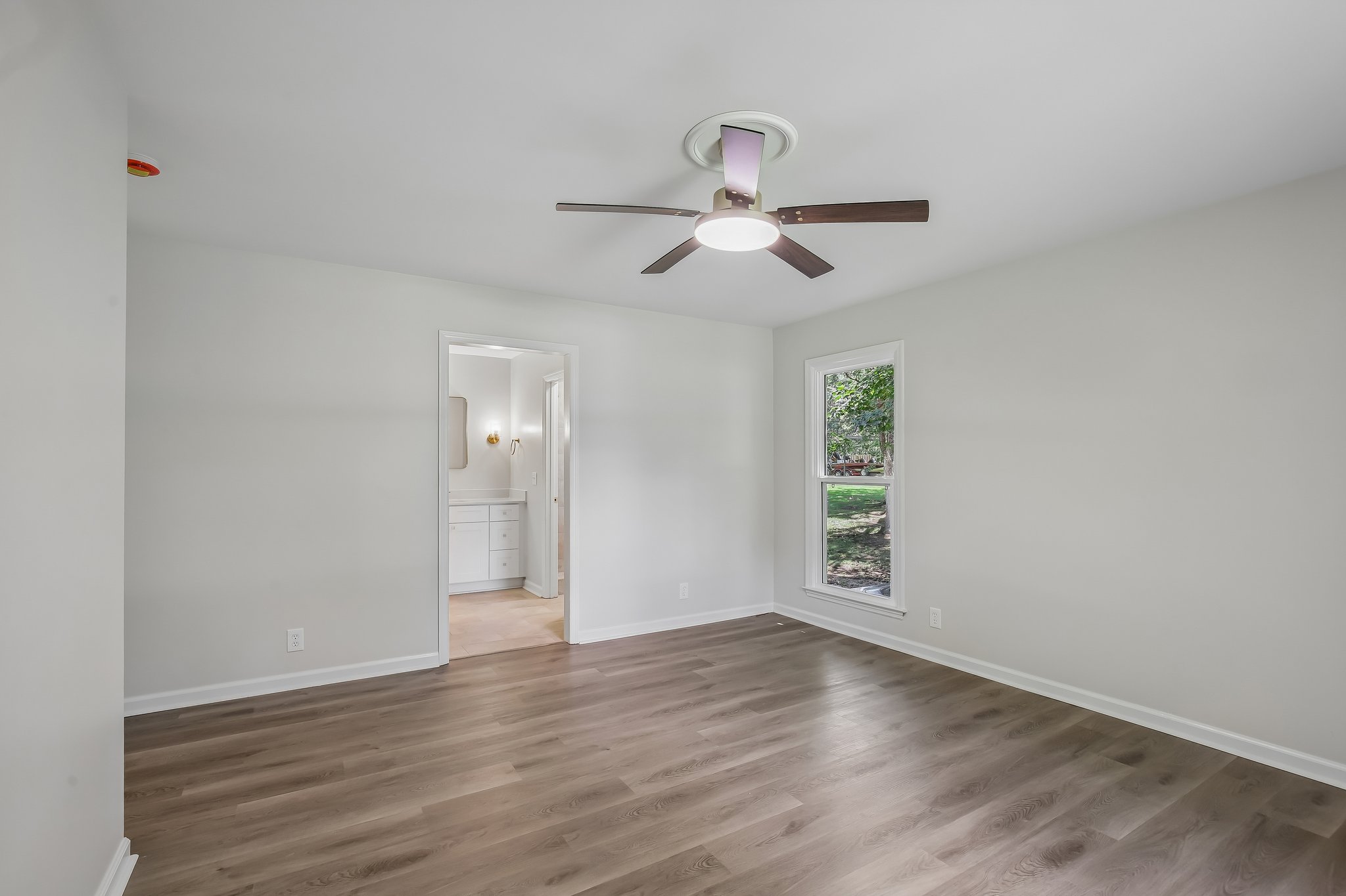 Shawnee Dr-S1407-048.jpg