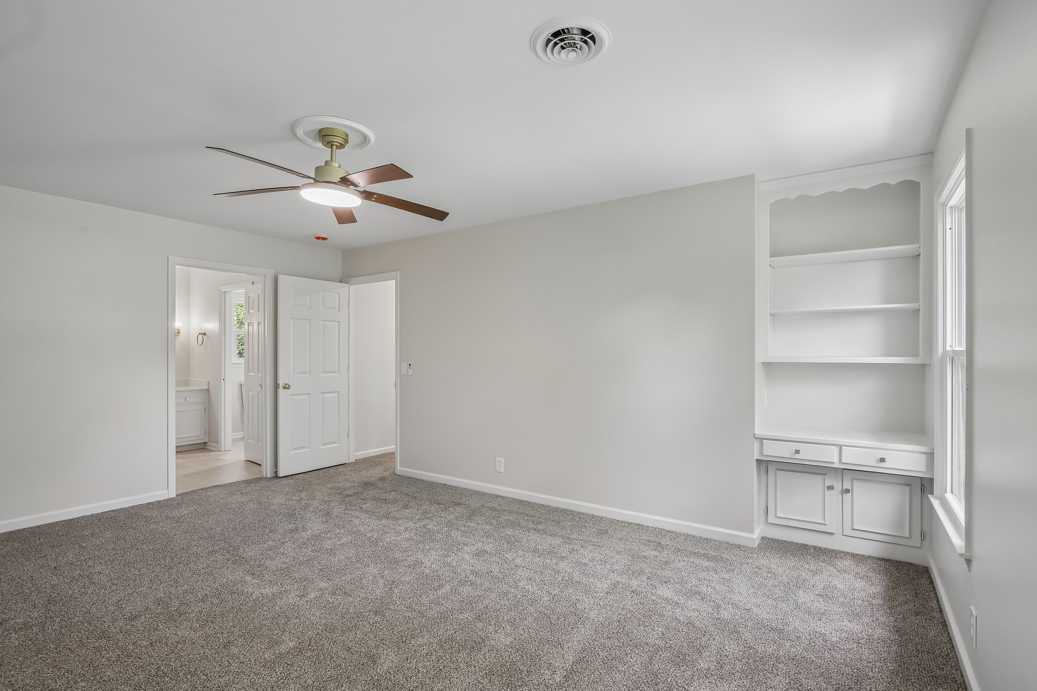Shawnee Dr-S1407-062.jpg