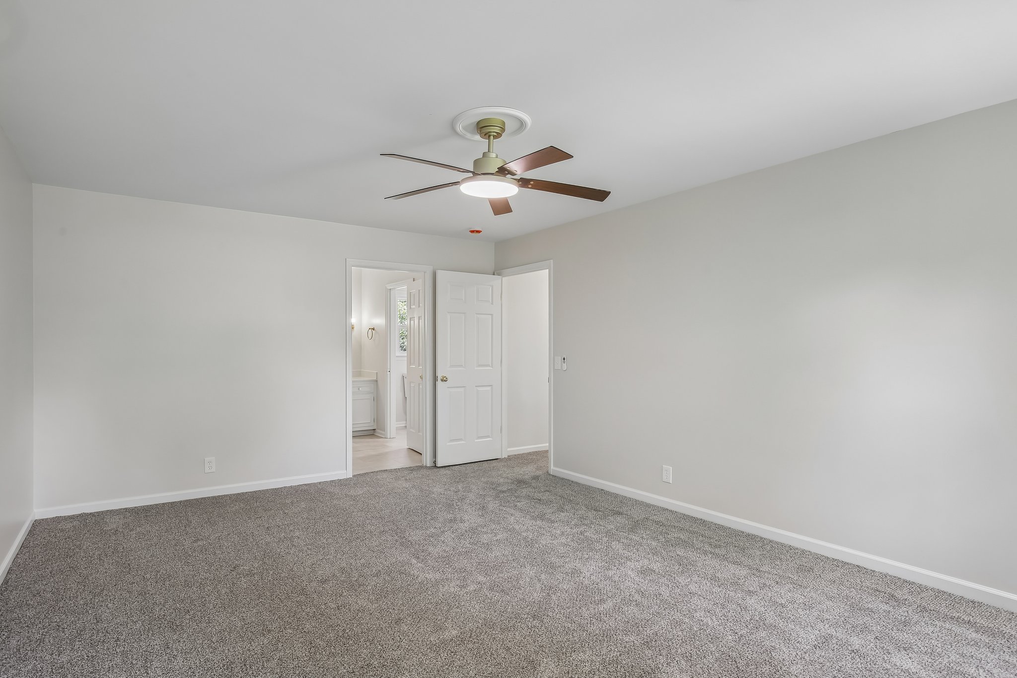 Shawnee Dr-S1407-063.jpg