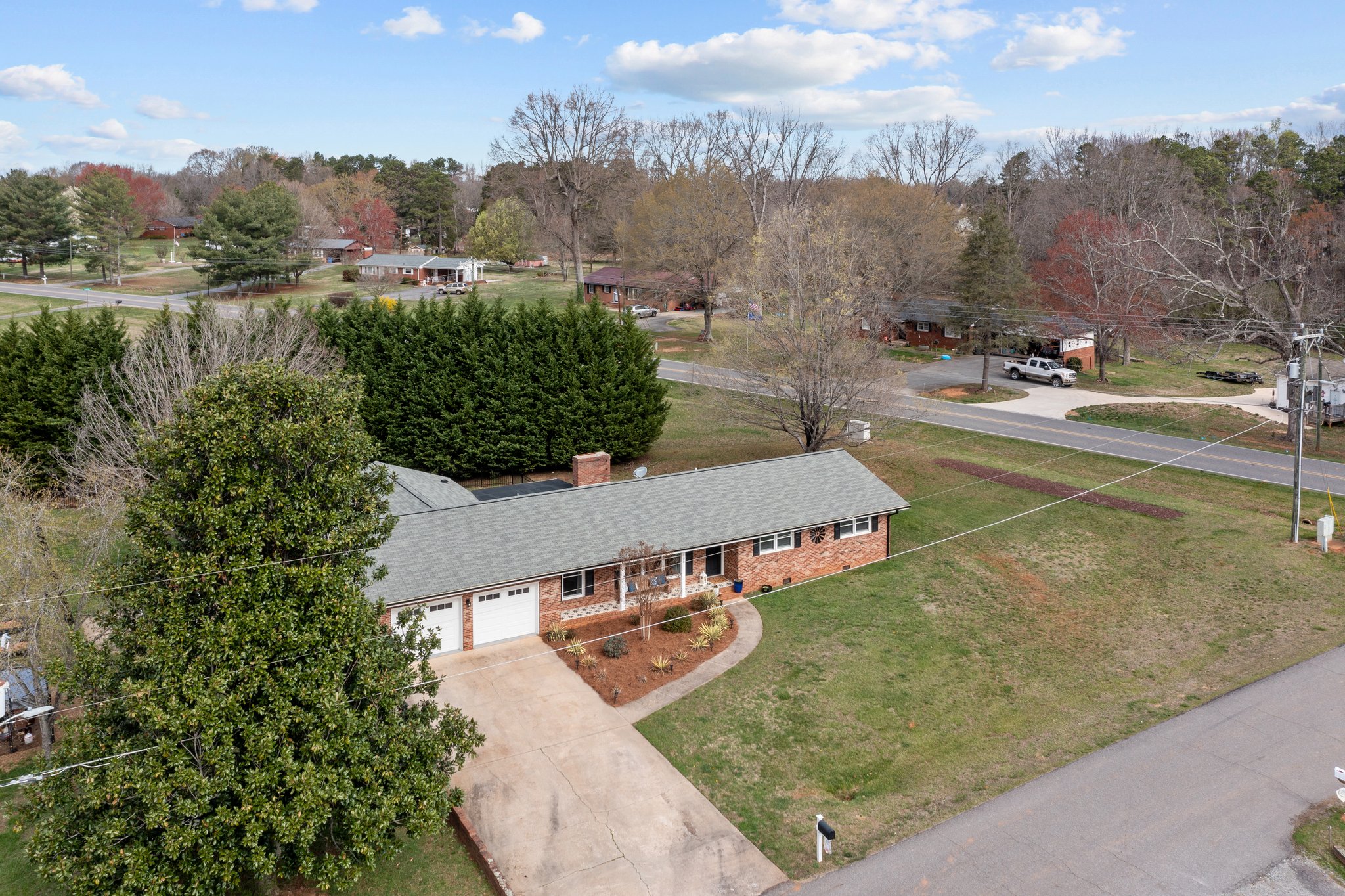 106 Southwood Drive