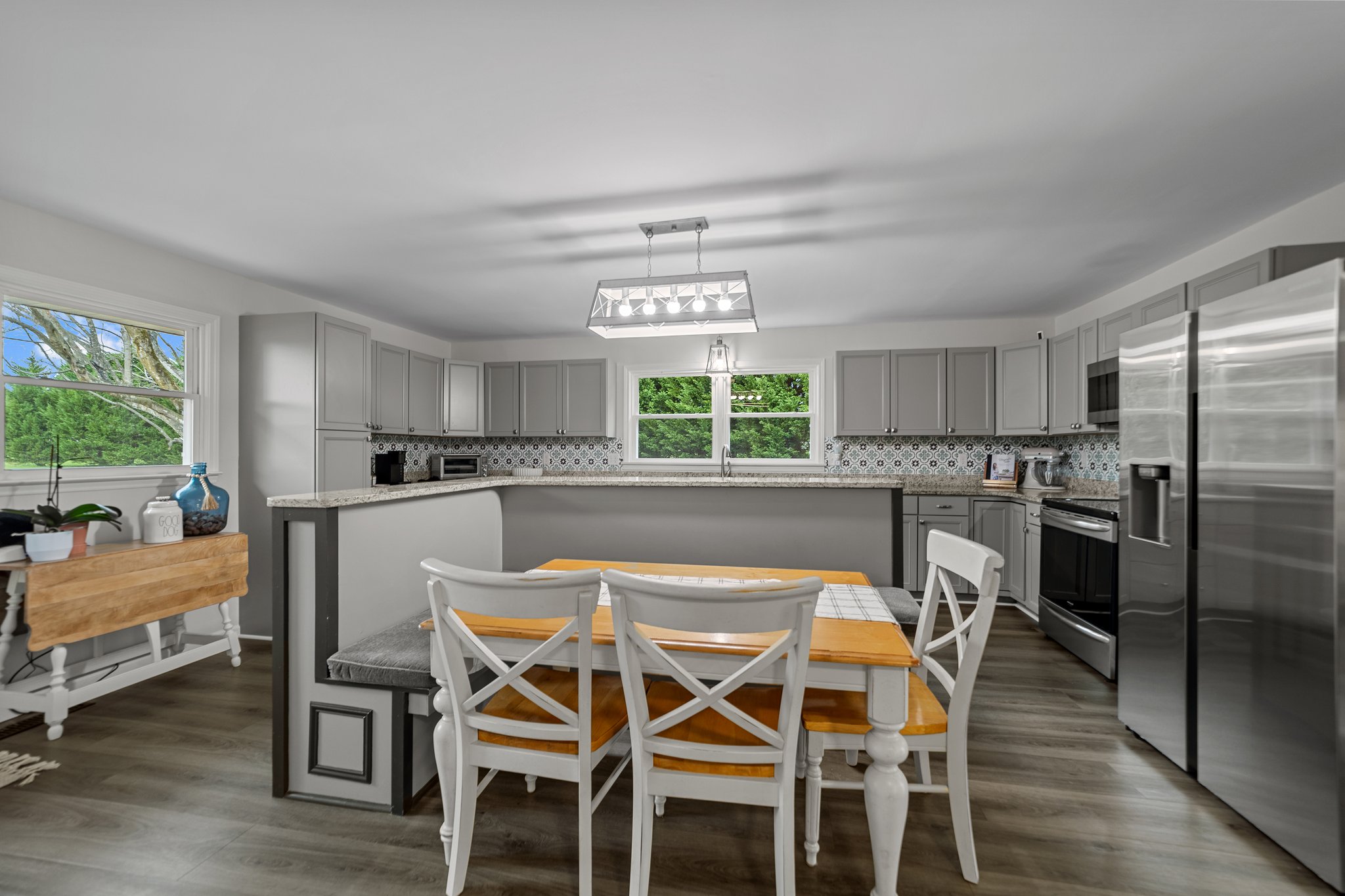 Kitchen/Breakfast Area