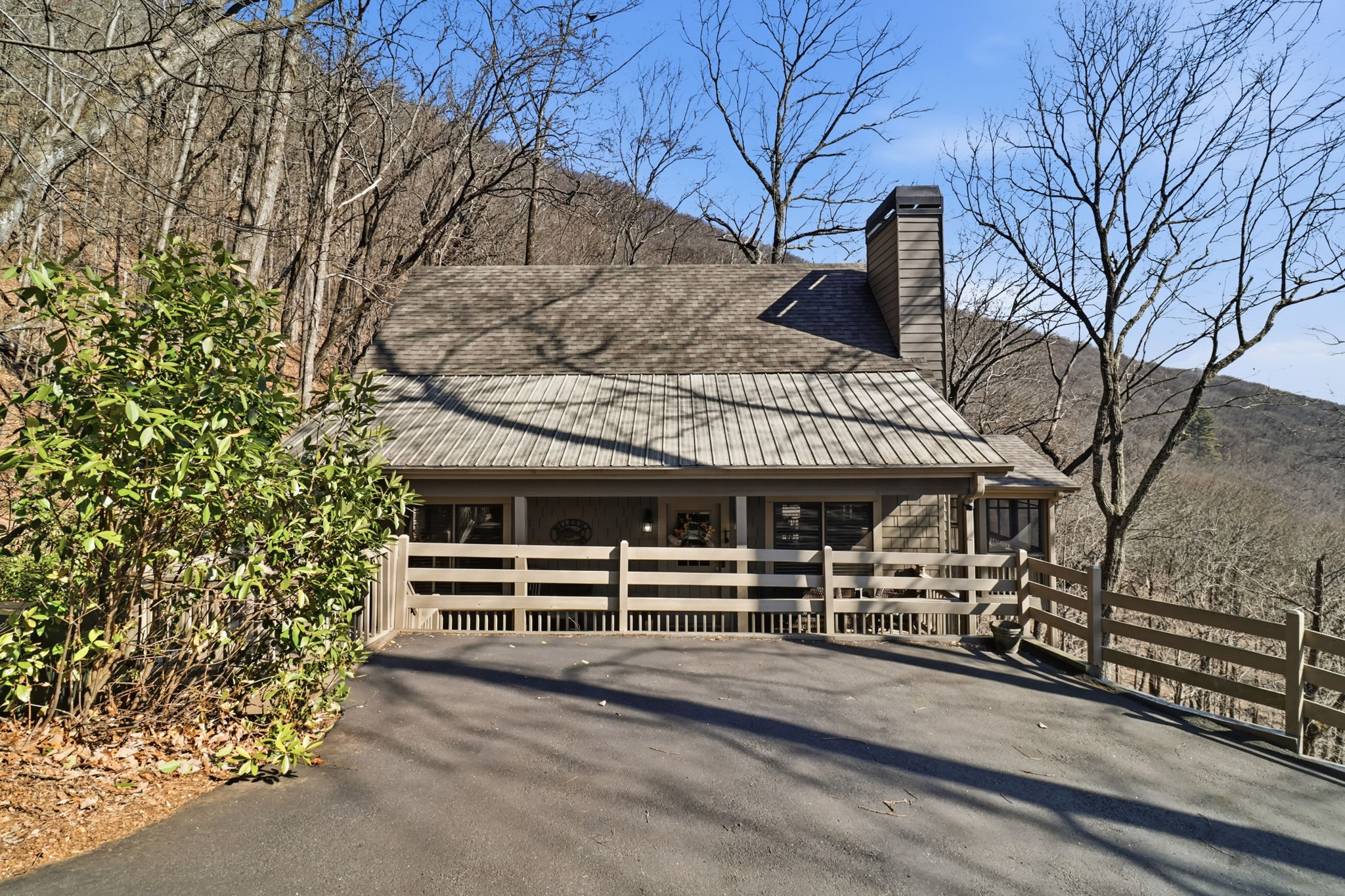 Level parking pad with easy access fo front door