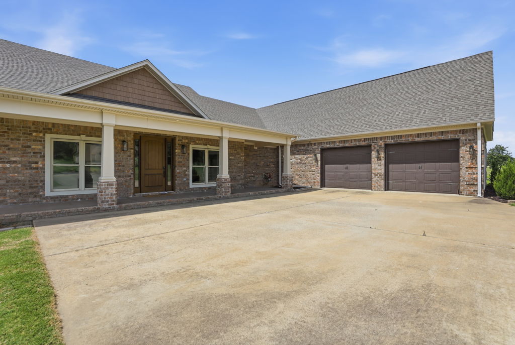 New Construction in Beebe, Arkansas, real estate media by Avery & Bryant