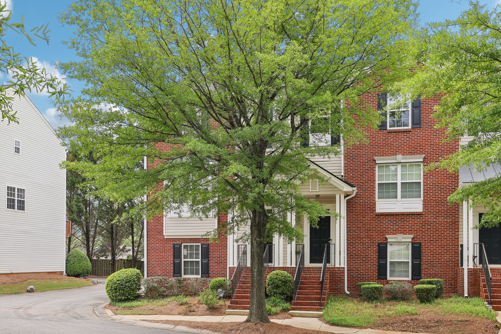 Weatherstone Square Dr-1505-002.jpg