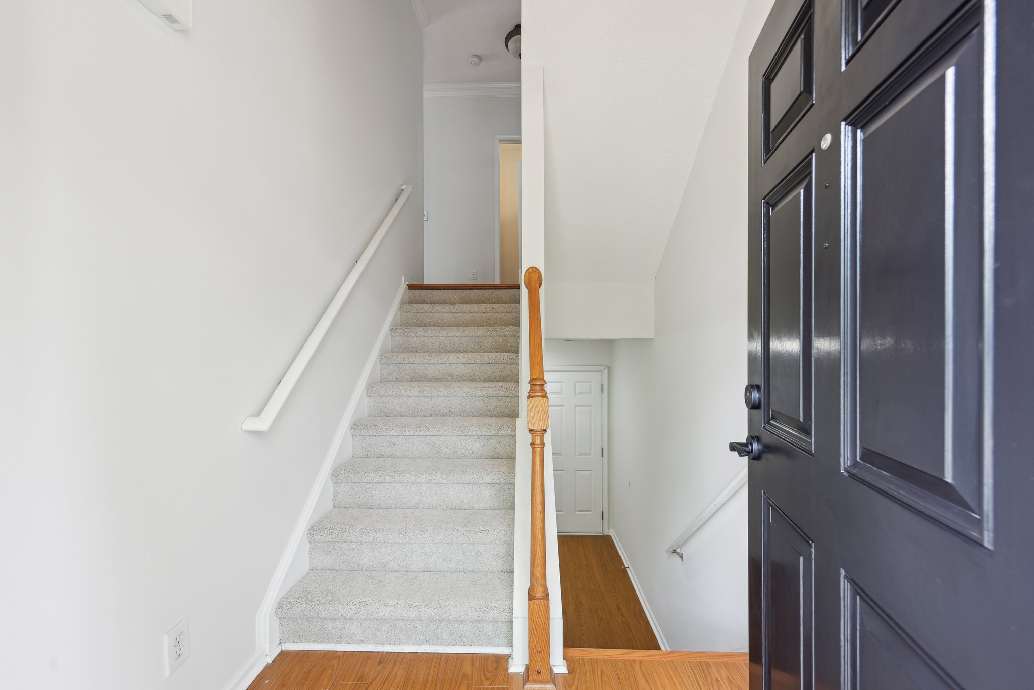 Weatherstone Square Dr-1505-006.jpg