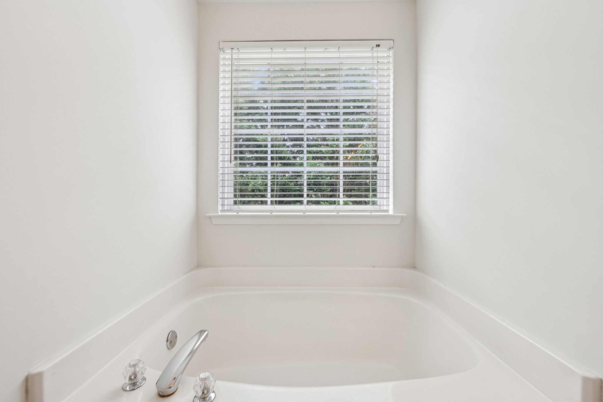 Weatherstone Square Dr-1505-035.jpg