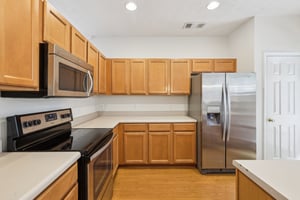 Weatherstone Square Dr-1505-016.jpg