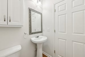Weatherstone Square Dr-1505-024.jpg