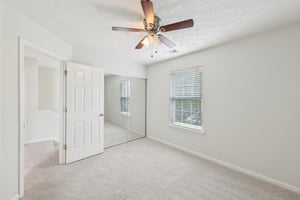 Weatherstone Square Dr-1505-027.jpg