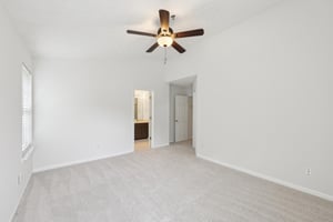 Weatherstone Square Dr-1505-032.jpg