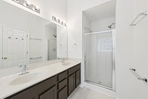 Weatherstone Square Dr-1505-034.jpg