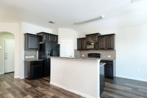 Kitchen/Breakfast Bar