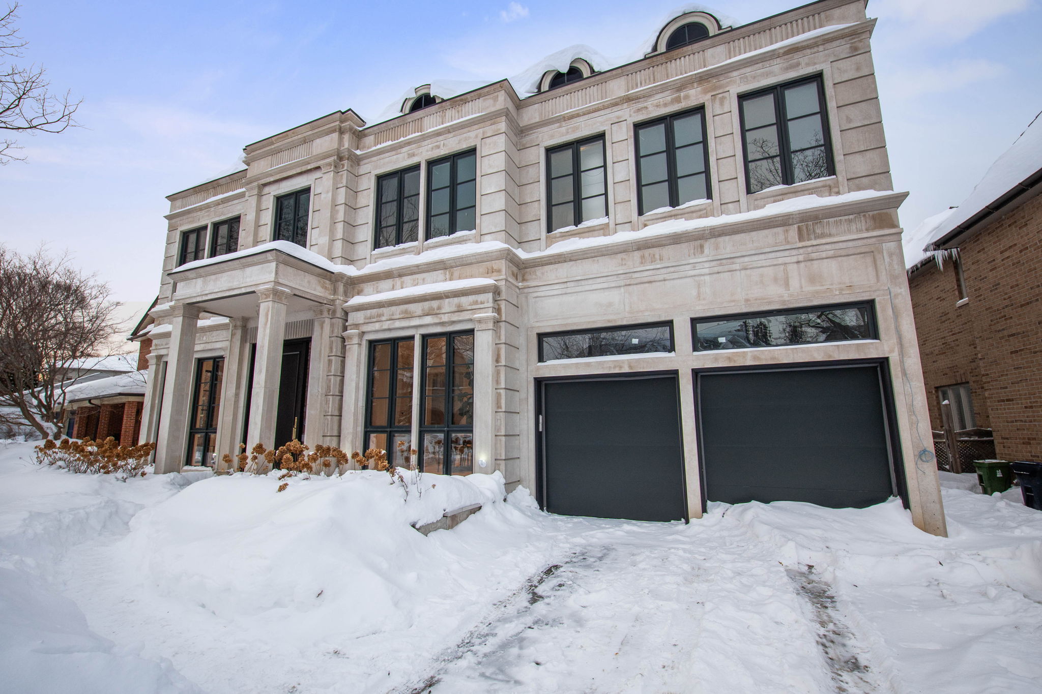 106 Yorkminster Rd Toronto, ON M2P 1M6