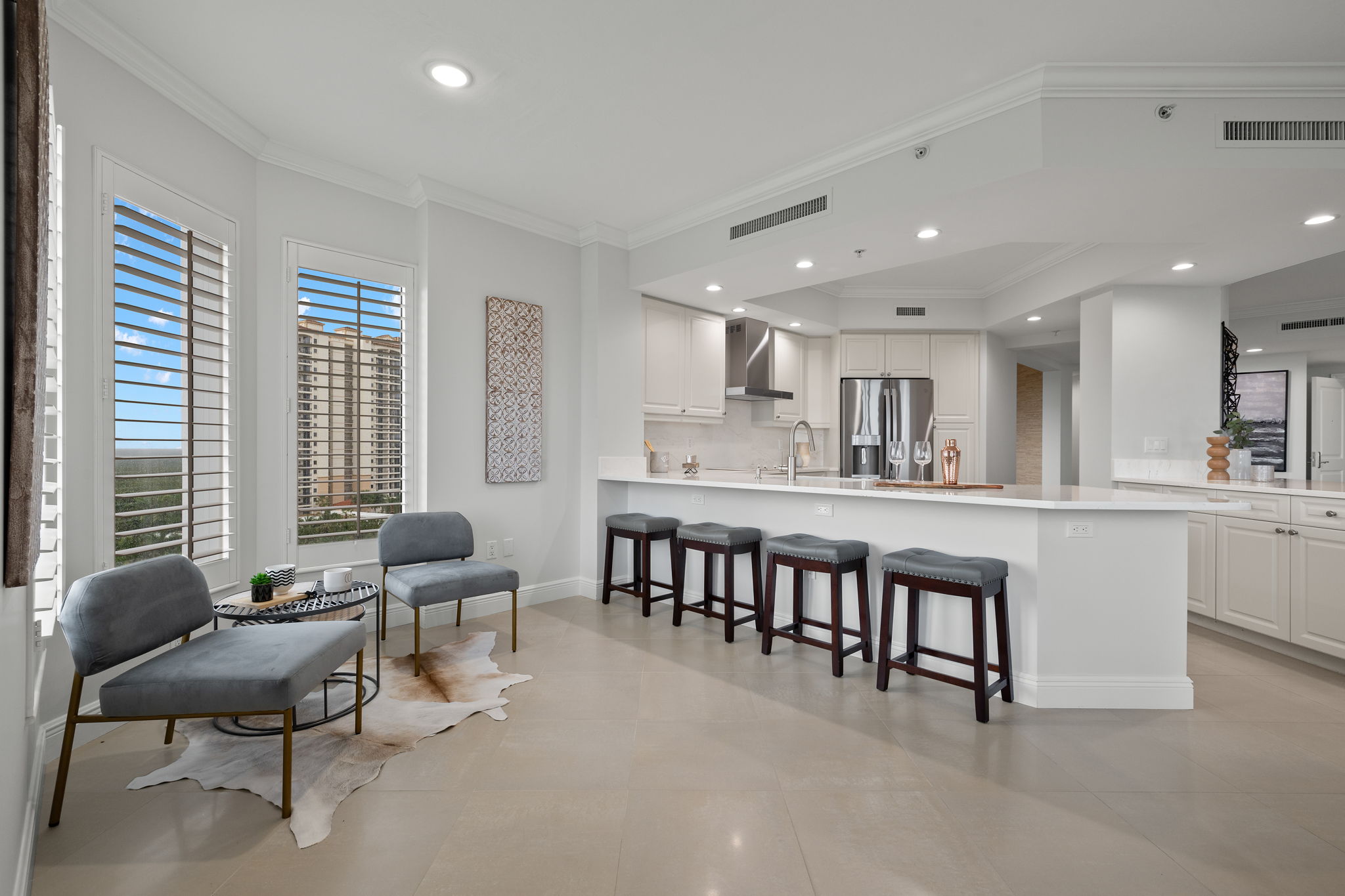 Breakfast Bar 1 of 2