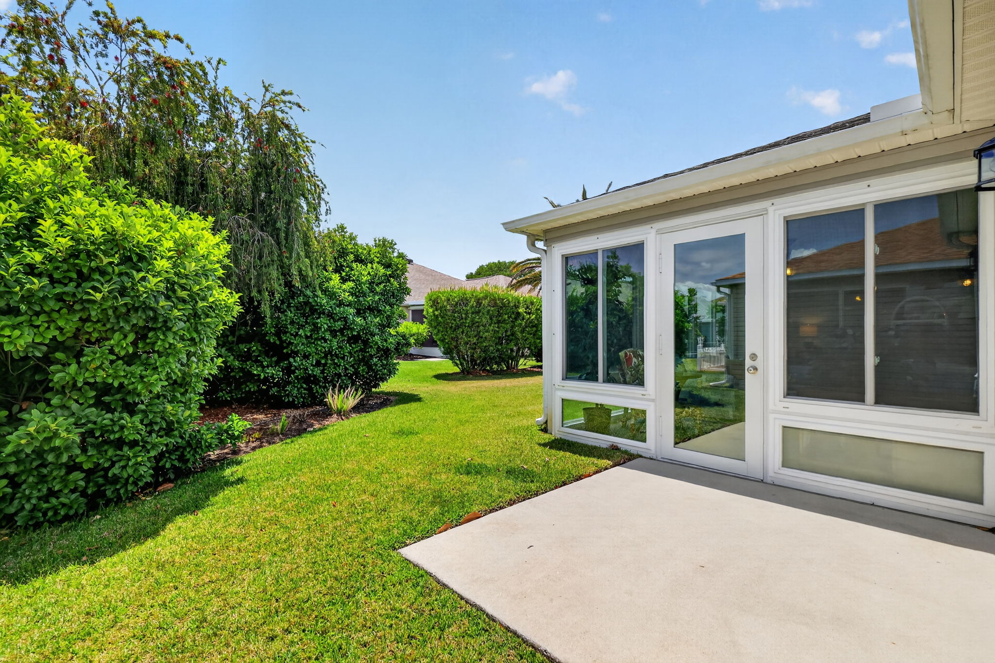Rear Patio with PRIVACY Landscaping