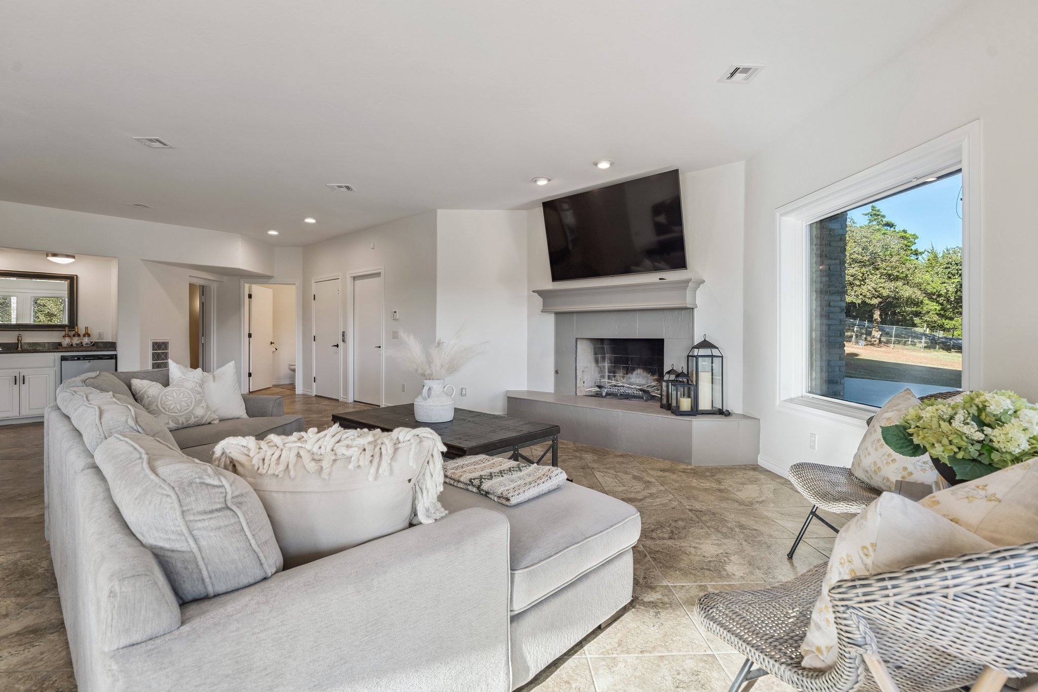 10600 E Covell Rd_014.jpg