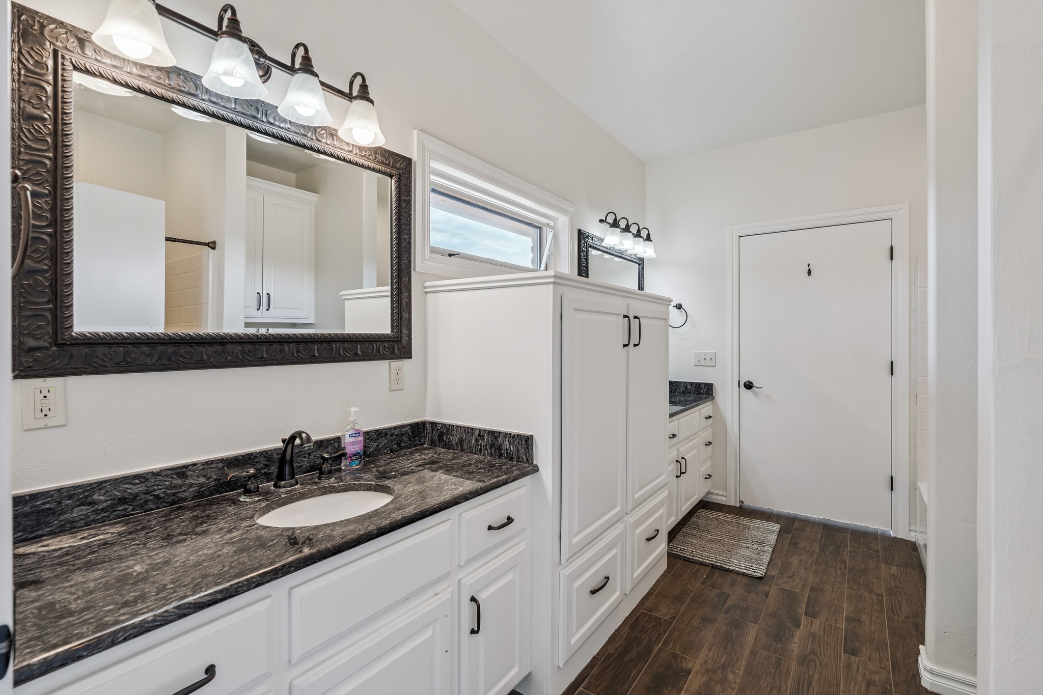 10600 E Covell Rd_021 (2).jpg