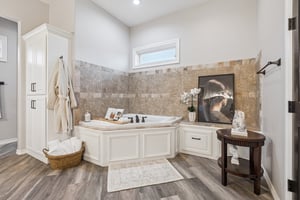 10600 E Covell Rd_036.jpg