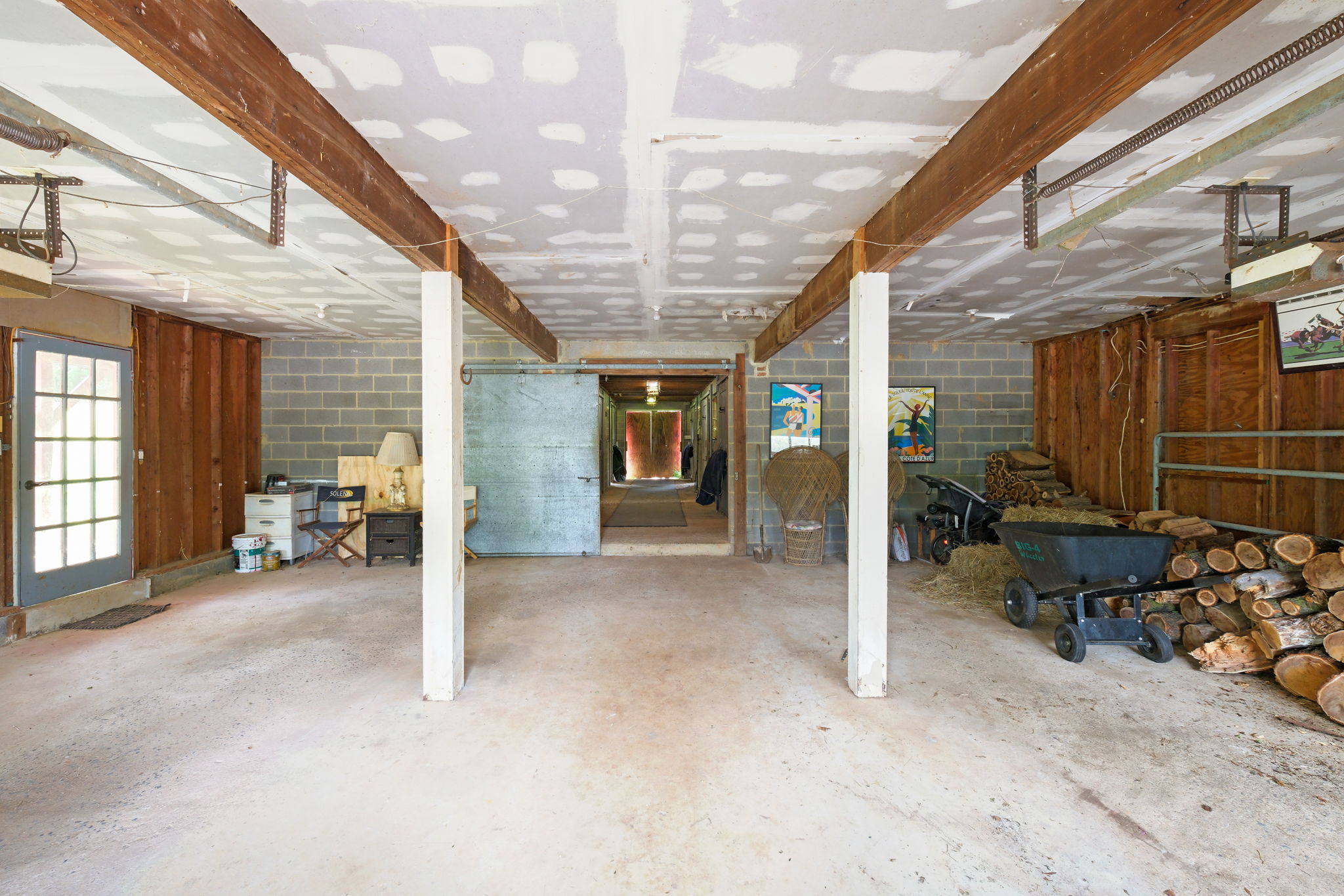  Photo 45