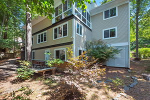 3 Level Contemporary with Walkout Lower Level