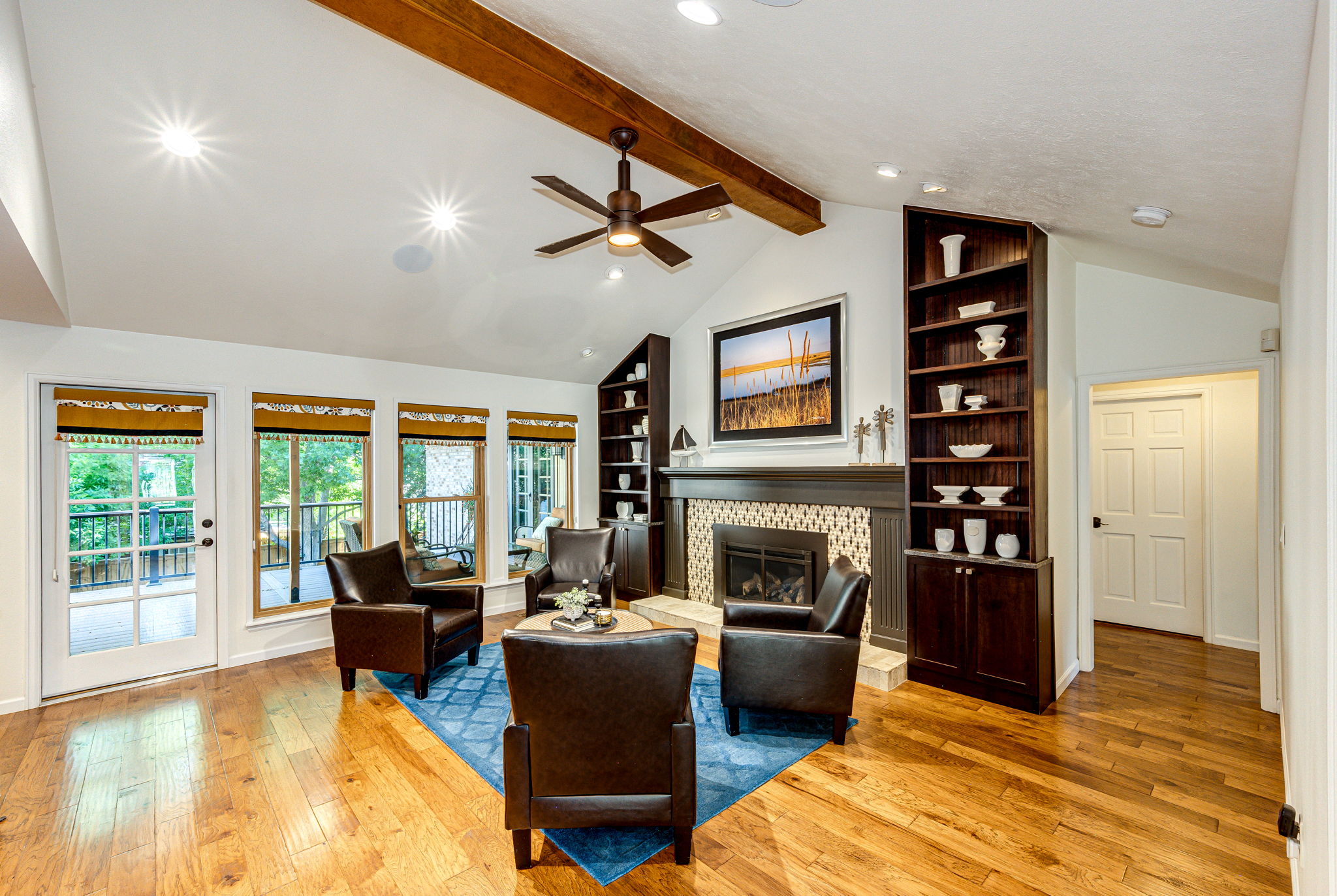 Stunning Great Room w Deck Access