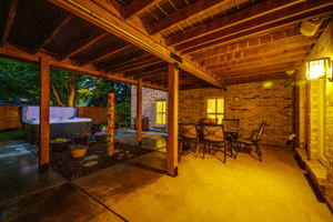 Covered Patio w Twilight Ambiance
