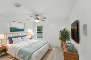 SFF02206 virtually staged.jpeg