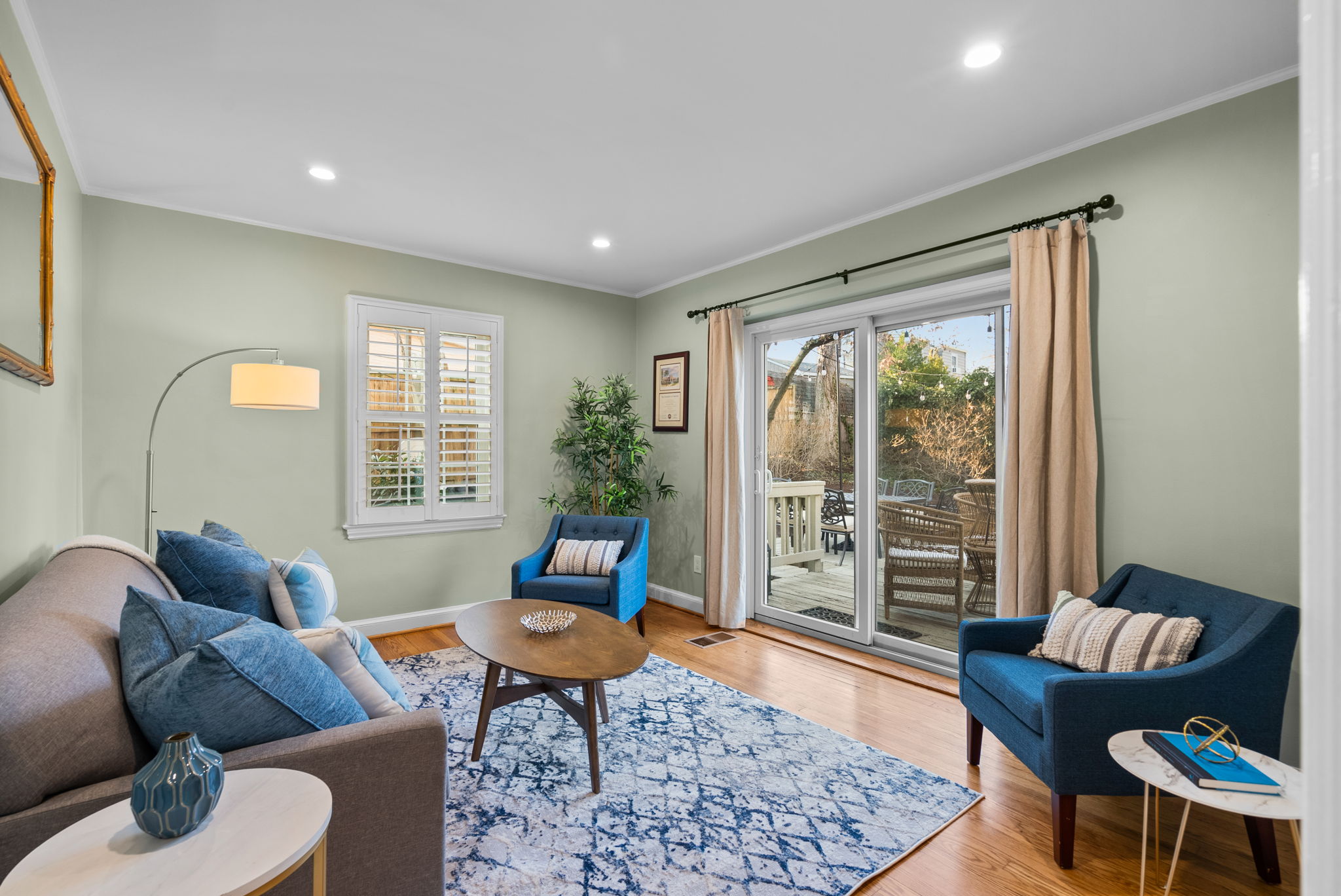 16. 10604 Lorain Ave