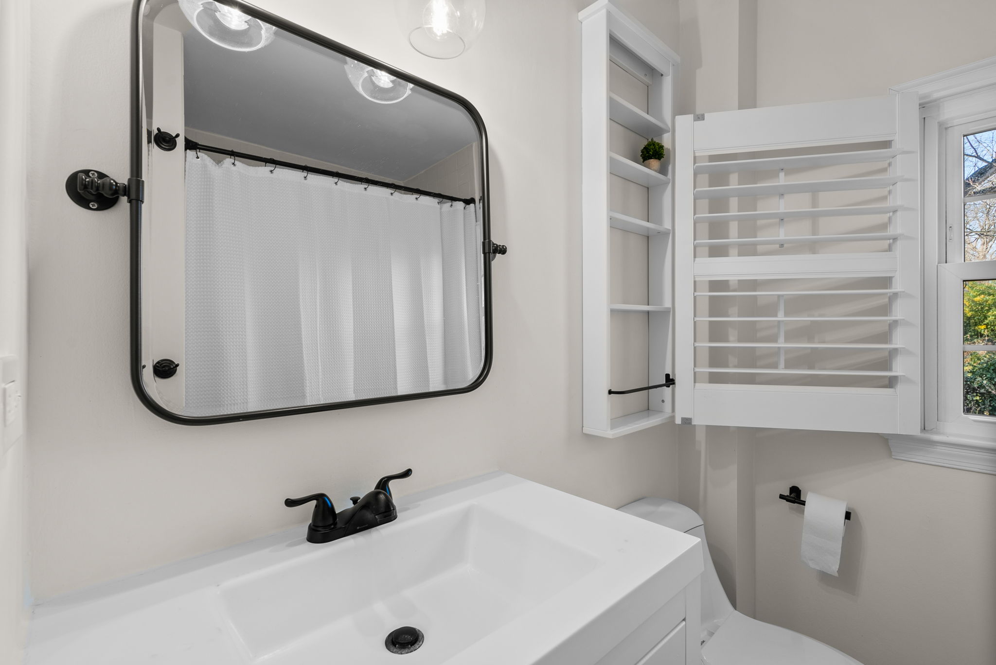 24. 10604 Lorain Ave