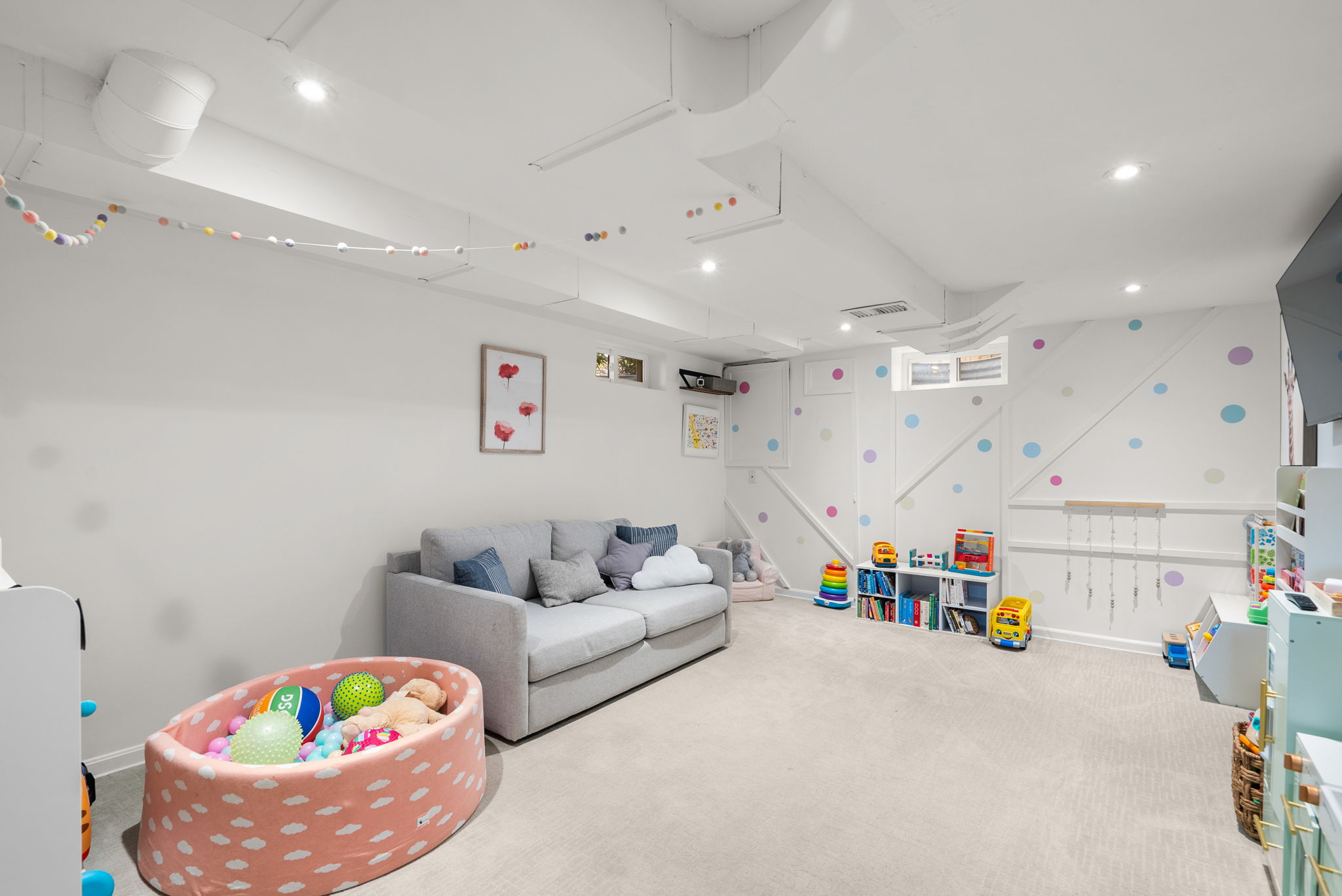 32. 10604 Lorain Ave