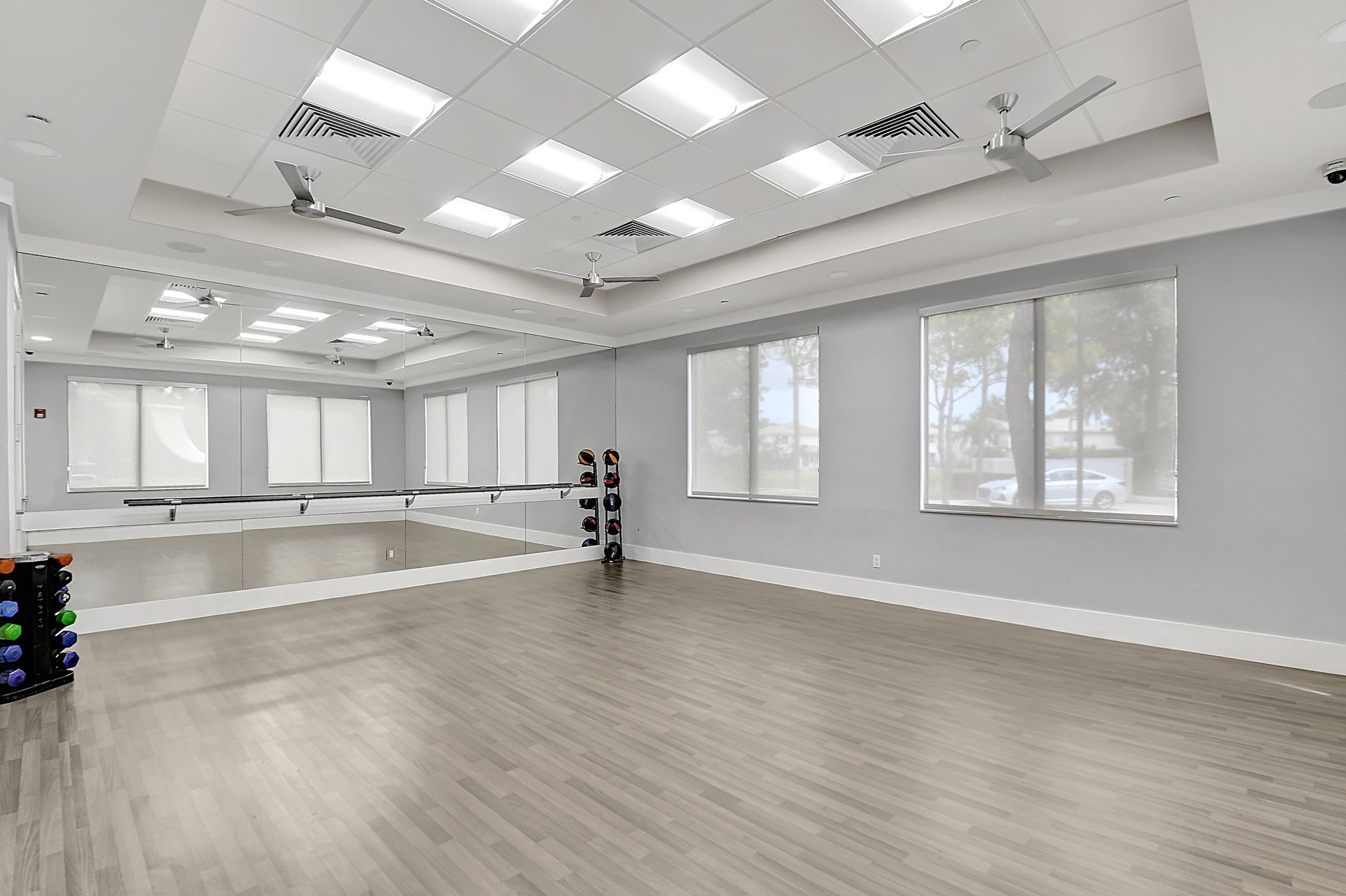 WORKOUT ROOM