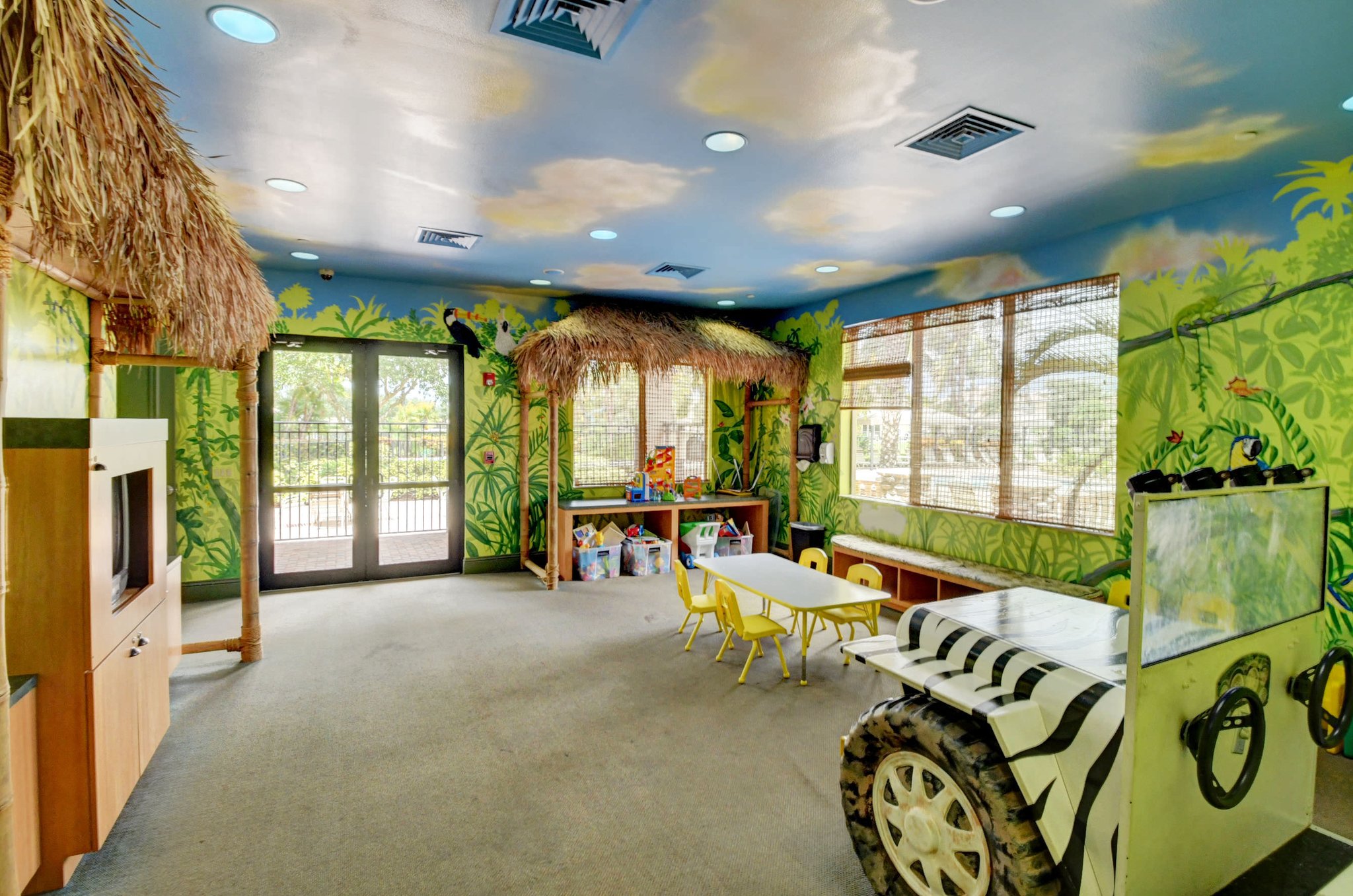 KIDS ROOM