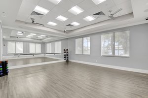 WORKOUT ROOM