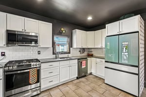 Narragansett Blvd-S1006-020.jpg