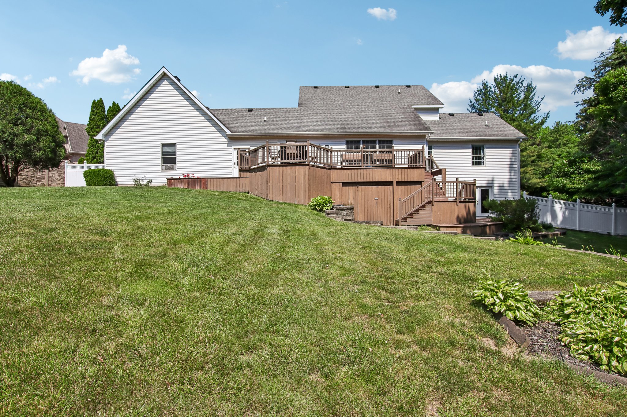 W Cedar Ln-S0706-056.jpg