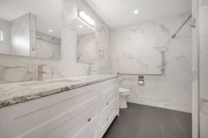  Photo 36