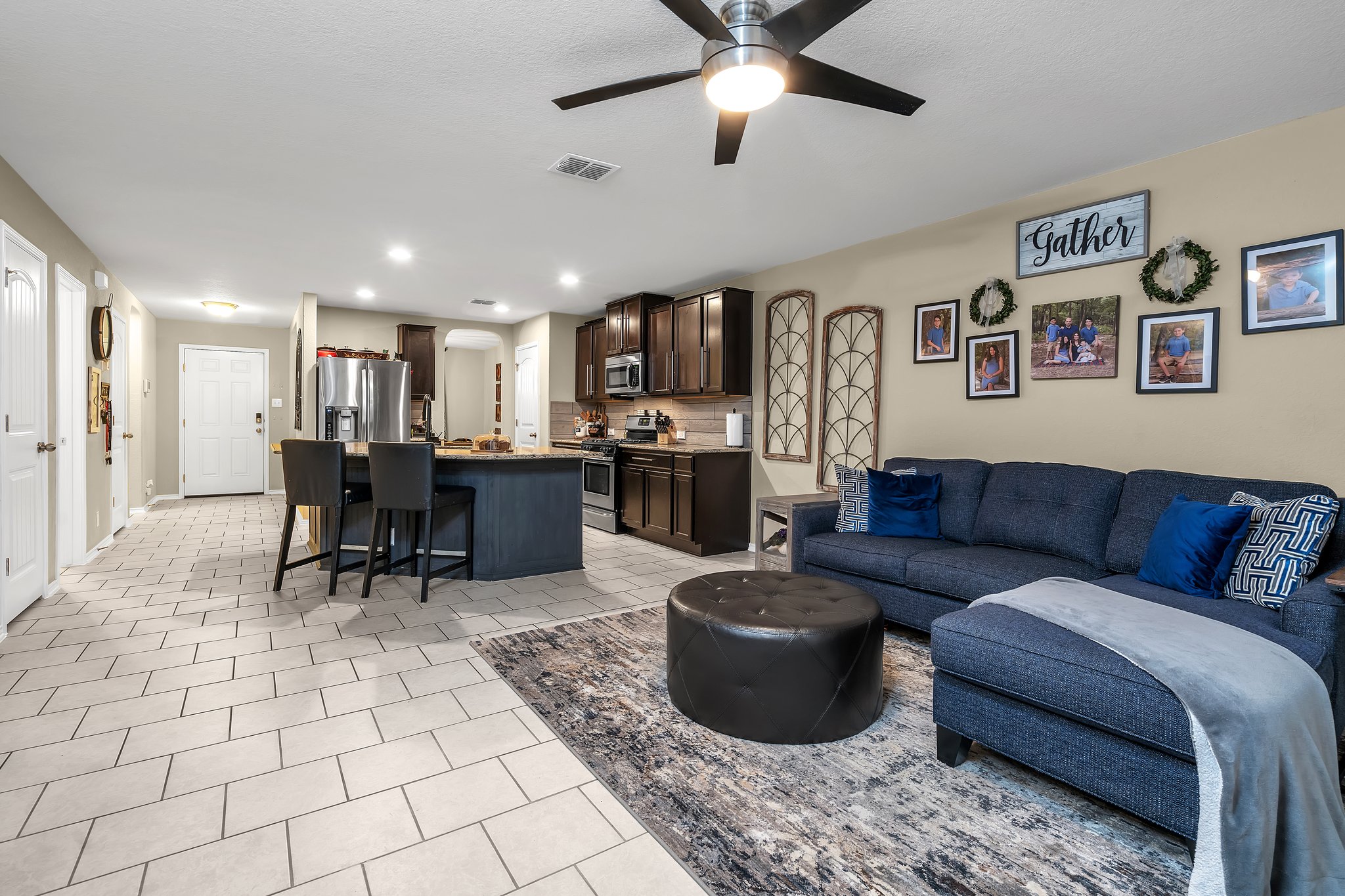 Living Room/Kitchen