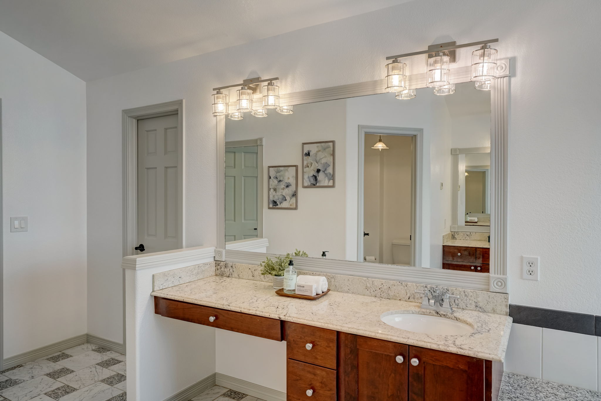 Stone Creek Ct-049