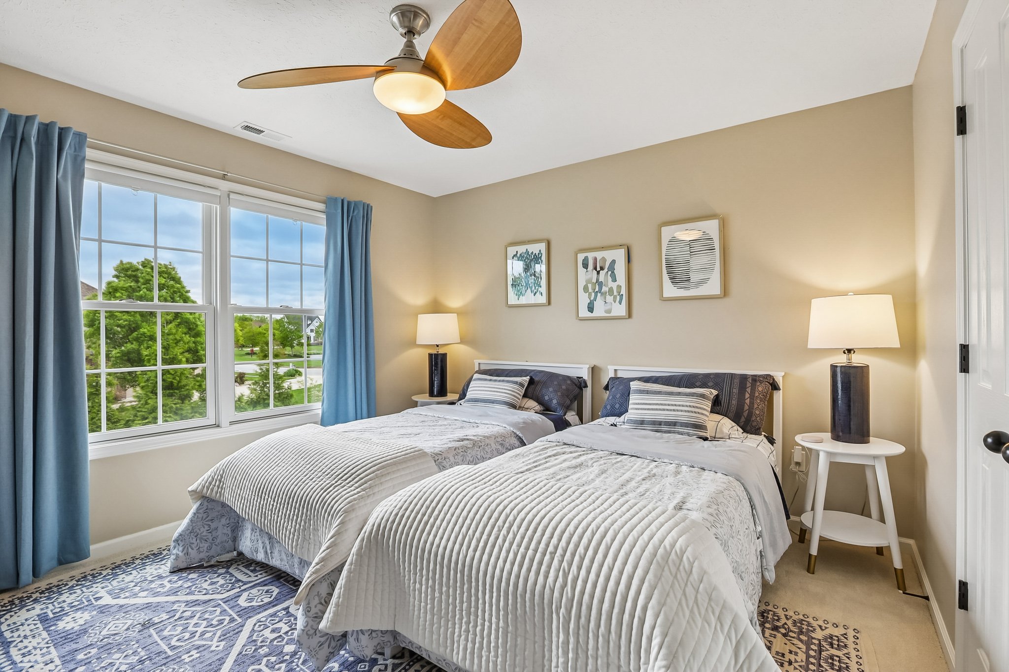 Palomar Dr-S2904-046.jpg