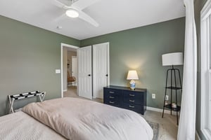 Palomar Dr-S2904-039.jpg