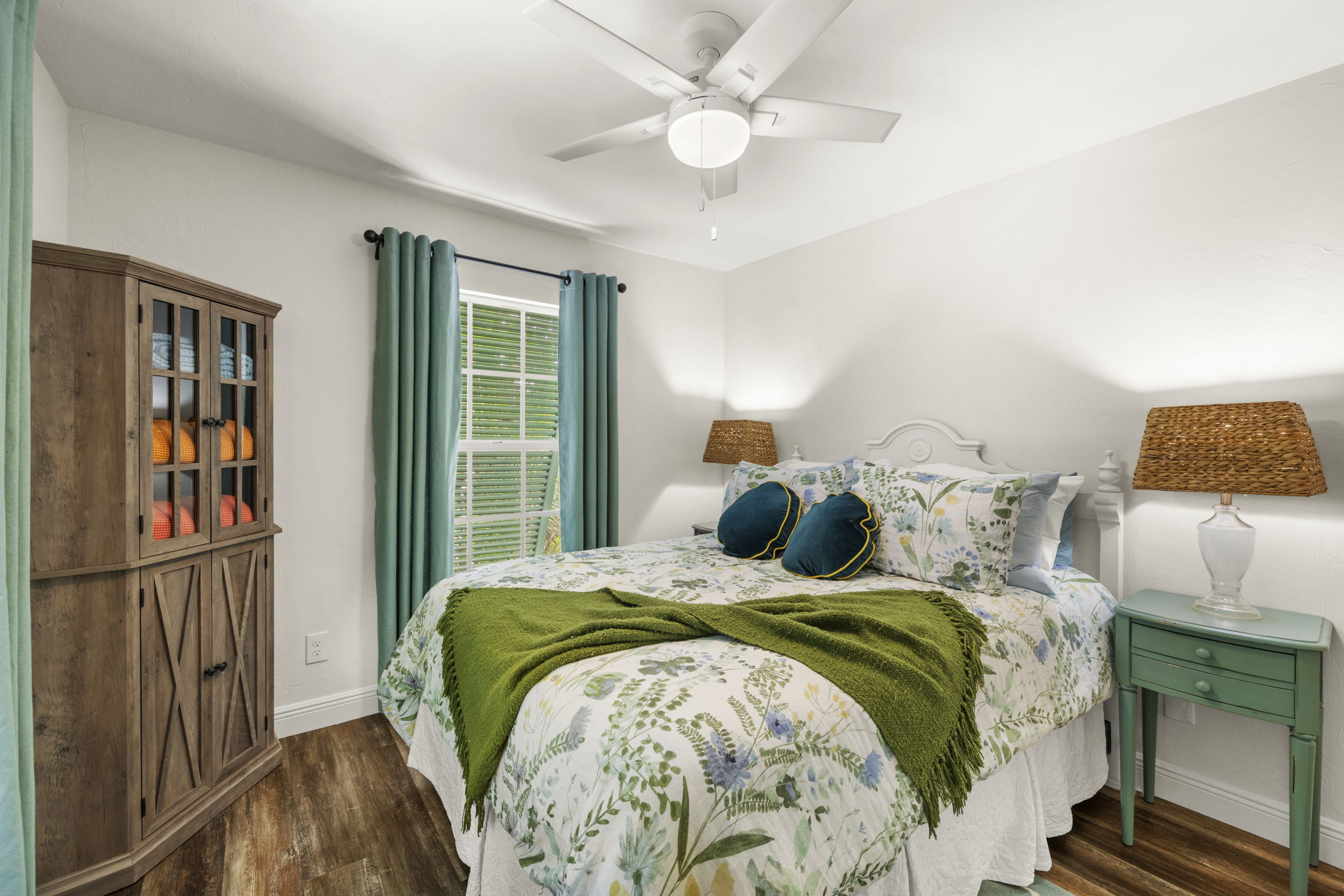 Guest Bedroom 3 - 2 of 2