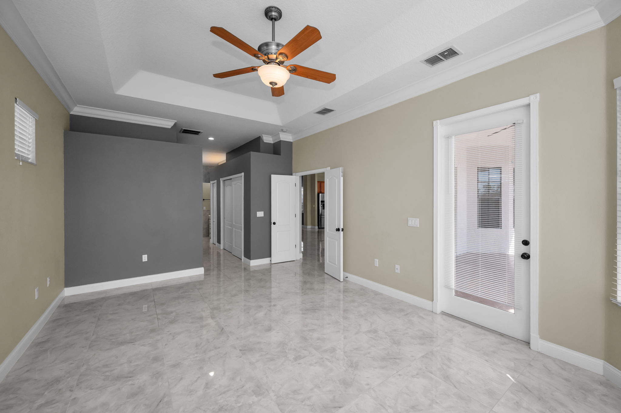 First Floor Primary Bedroom1c