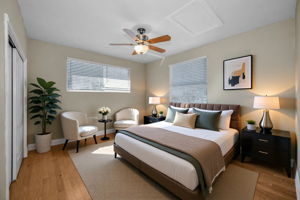 Upper Level Bedroom5-vs2