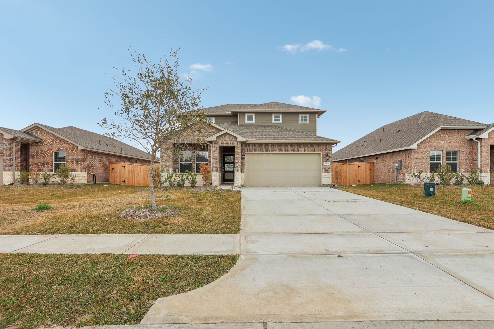 Houston - Central Park Square - 10622 Discovery Ln, Texas City, TX 77591 - 002