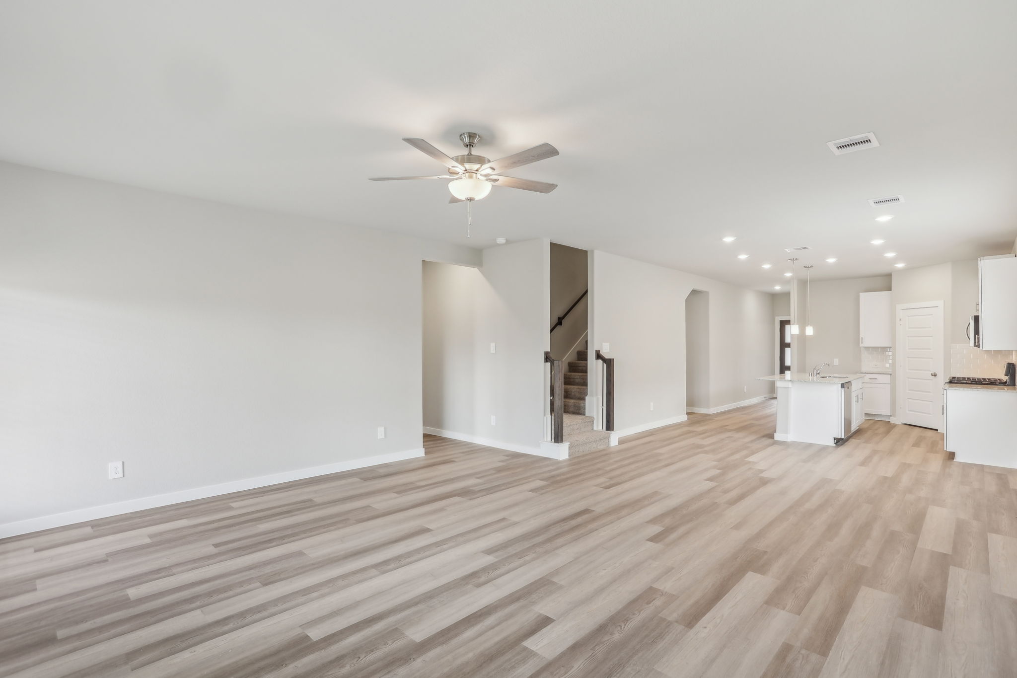 Houston - Central Park Square - 10622 Discovery Ln, Texas City, TX 77591 - 007