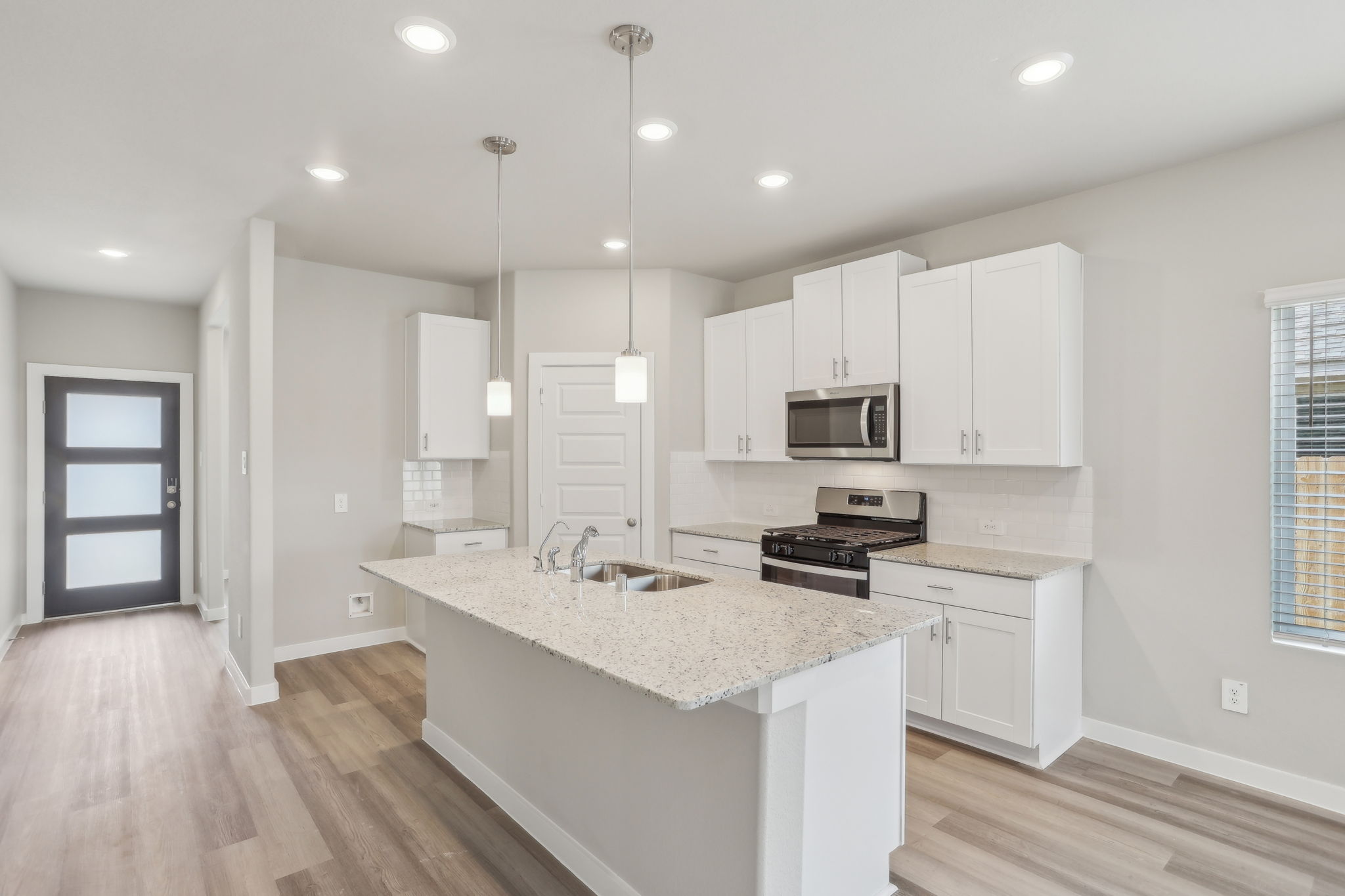 Houston - Central Park Square - 10622 Discovery Ln, Texas City, TX 77591 - 011