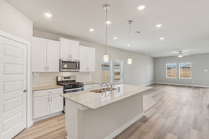 Houston - Central Park Square - 10622 Discovery Ln, Texas City, TX 77591 - 009