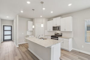 Houston - Central Park Square - 10622 Discovery Ln, Texas City, TX 77591 - 011